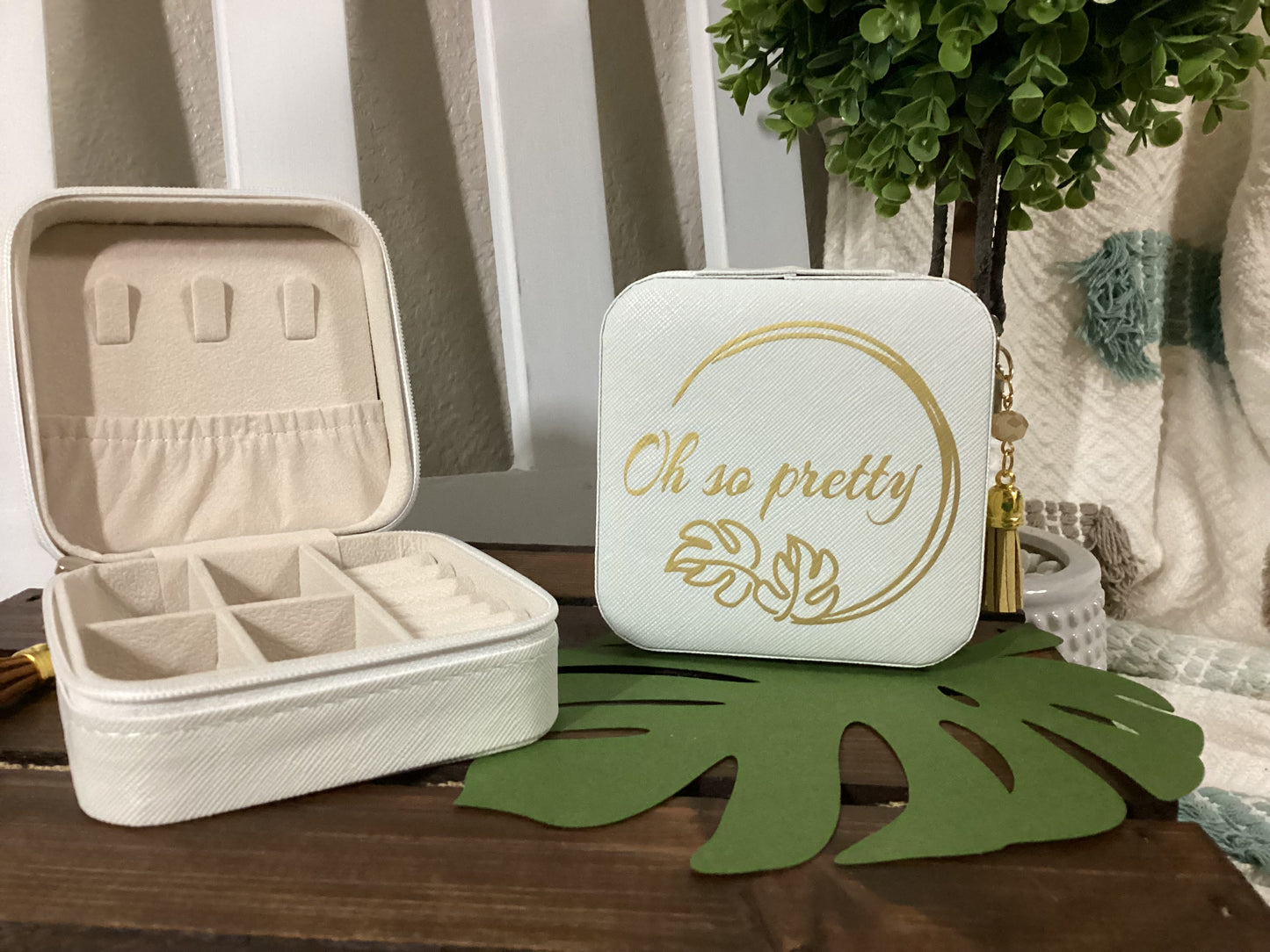 Jewelry Boxes - "Oh so pretty"