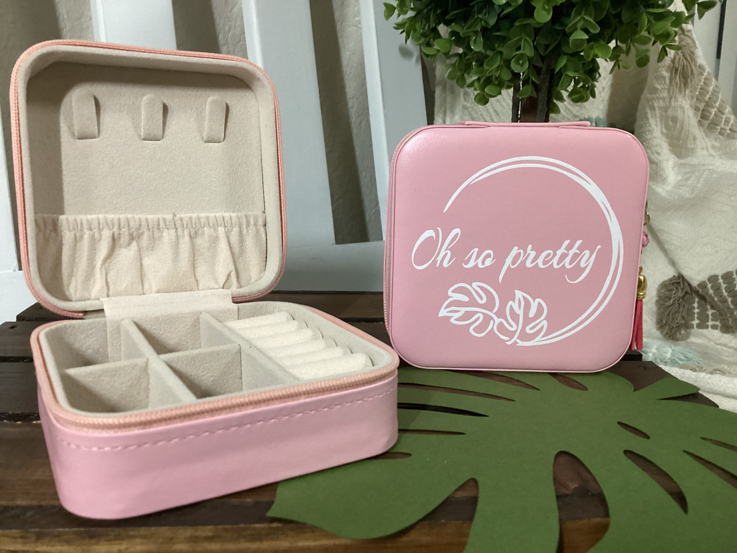 Jewelry Boxes - "Oh so pretty"